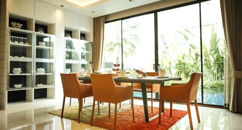 Epsilon Private Residence