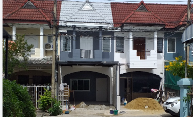 หมู่บ้าน ณัฐกานต์ 4