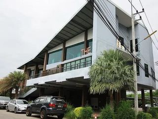 The Idol Condo