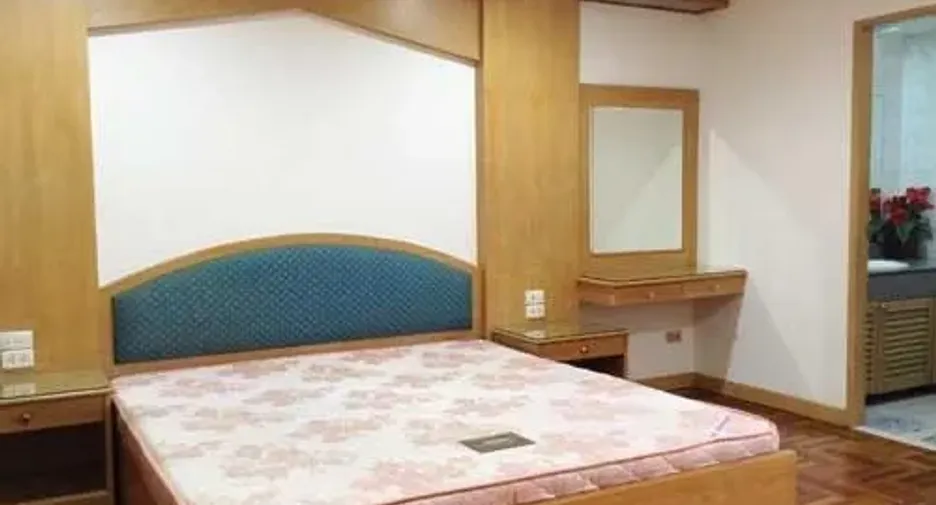 Rin House