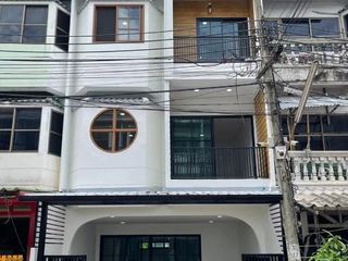 จริงใจวิลเลจ รัตนาธิเบศร์