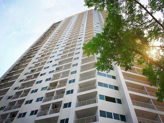AD Hyatt Condominium