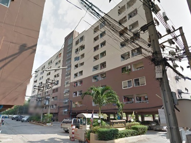 Nueng Condominium