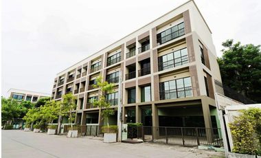 Lumpini Town Residence Bangna-Srinakarin