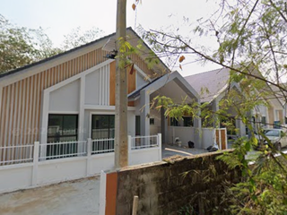 บ้านธนิต