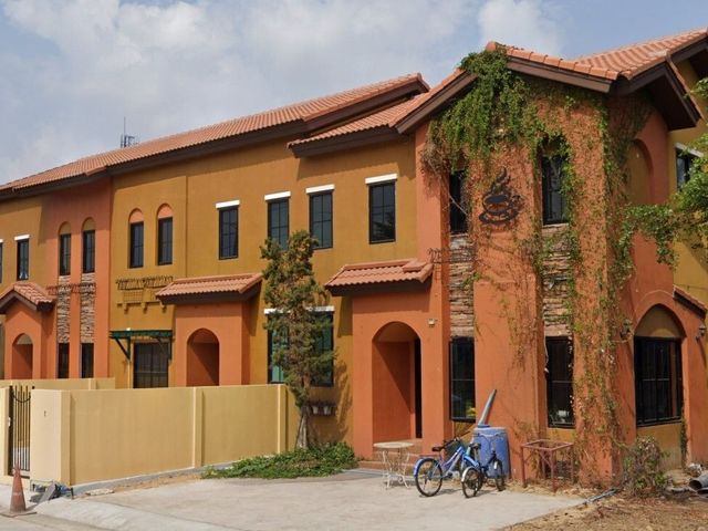 The Palazzetto Phaholyothin Km.64