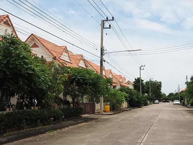Baan Kao Pho Phiang