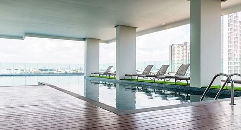 The Rich Sathorn - Taksin