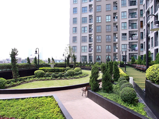 The Rich Sathorn - Taksin