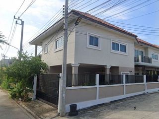หมู่บ้านพรหมศิริ