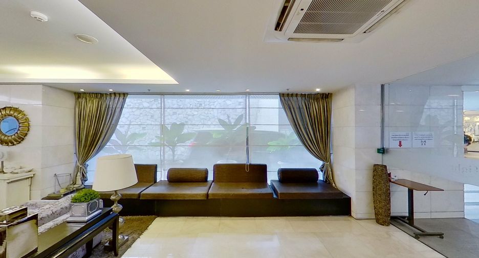 Eight Thonglor Residence