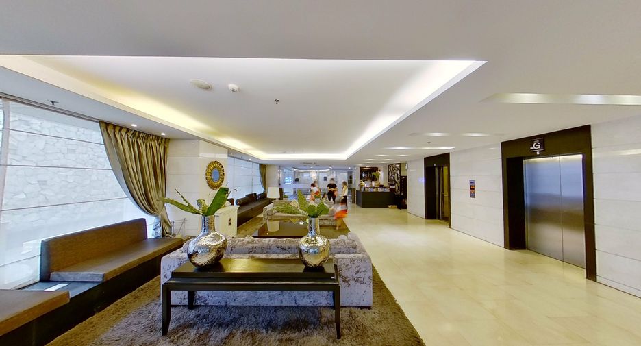 Eight Thonglor Residence