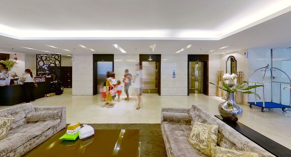 Eight Thonglor Residence