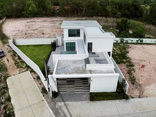 Weeraya Villa