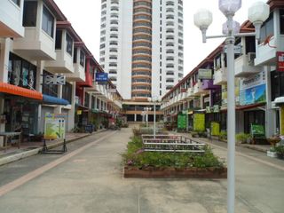 Golden Beach Plaza