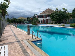 Place & Park Prachauthit 90