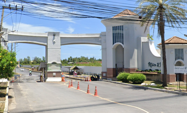 Place & Park Pracha Uthit 90