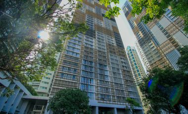 Hampton Residence next to Emporium