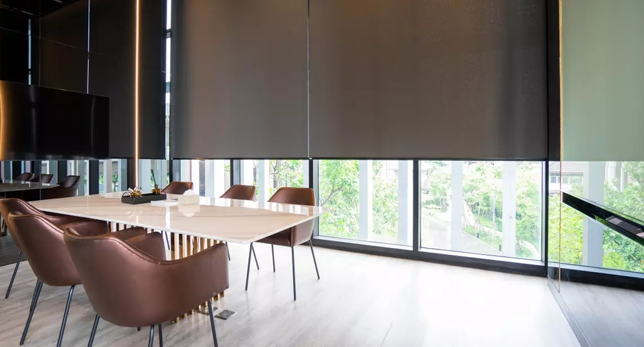 Altitude Unicorn Sathorn - Tha Phra