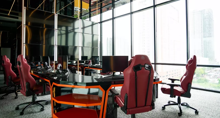 Altitude Unicorn Sathorn - Tha Phra