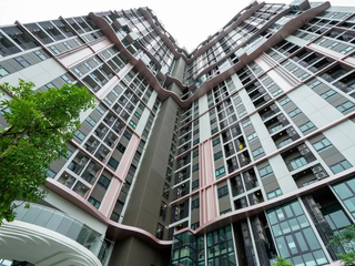 Altitude Unicorn Sathorn - Tha Phra