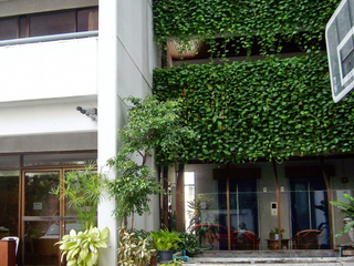 Sripat Court