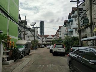 Baan Sapanloyfah Villa