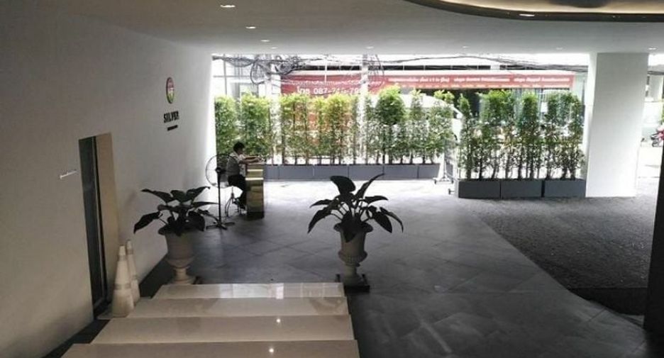 Silver Thonglor