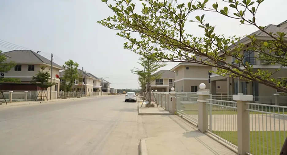 Khan Khanok Ville 13