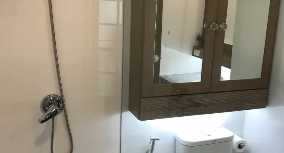 Sky Breeze Condo