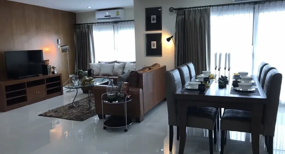 Sky Breeze Condo