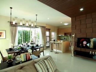 Le Nextra Wongwaen-Srinakarin