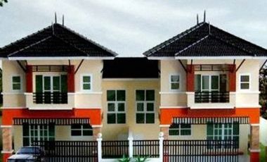 Baan Monthon 8 Phetkasem – 沿着Khlong Thawi Watthana运河