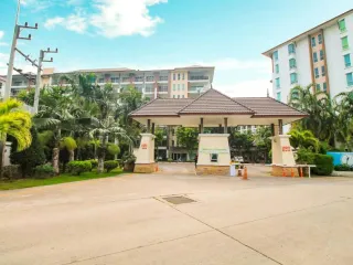A.D. Bangsaray Lake & Resort