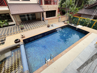 Apartamento privado en Pasak 8/4