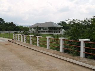 Khao Loi Resort