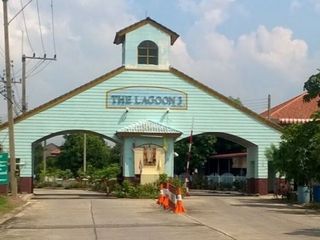 The Lagoon 3