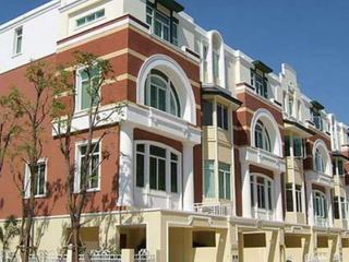 Bann Ravipa Sukhumvit 103