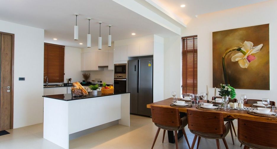 Paragon Villas