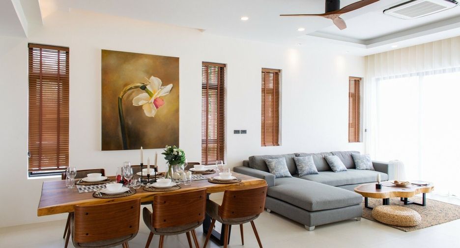 Paragon Villas