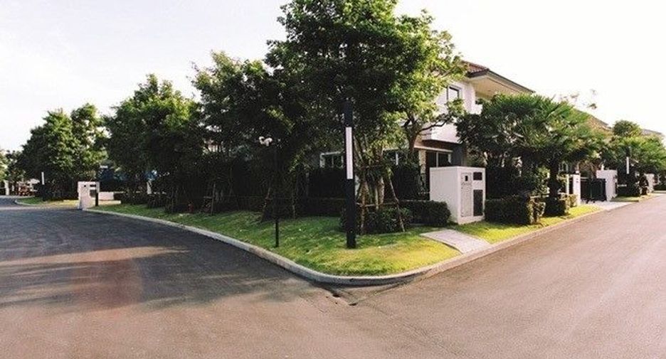 Grand Bangkok Boulevard Rama 9-Srinakarin