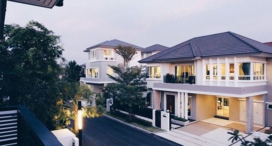 Grand Bangkok Boulevard Rama 9-Srinakarin