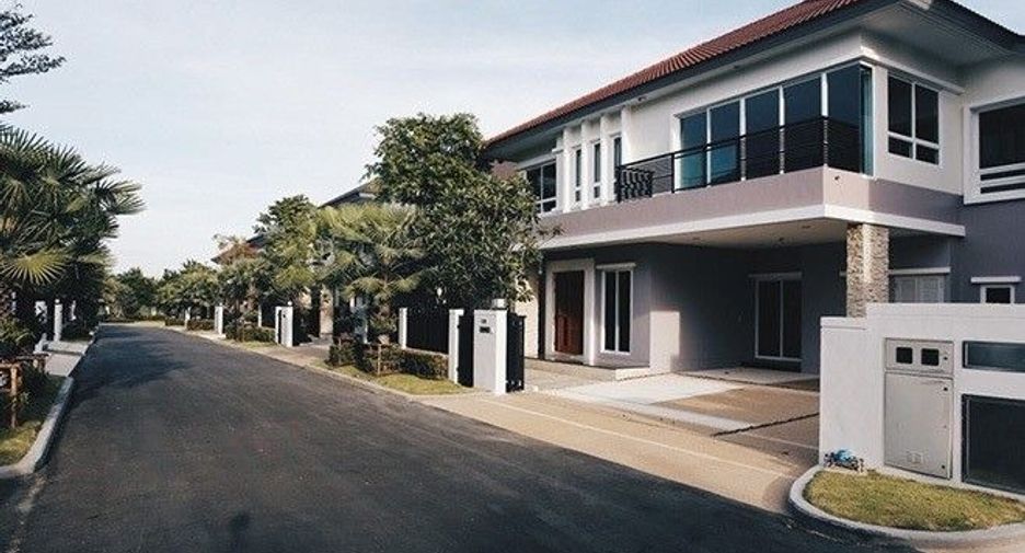Grand Bangkok Boulevard Rama 9-Srinakarin