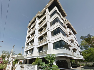 El Presidente Apartment