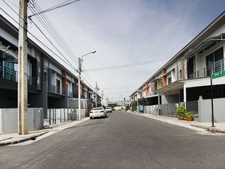 Villet Townhome Kanchanaphisek