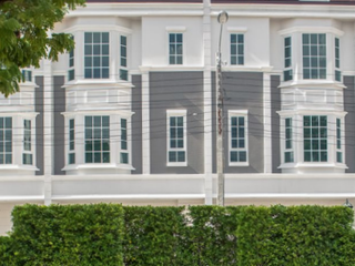THE PRESTON TOWNHOME