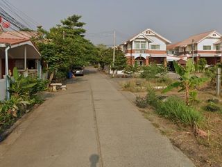 Йотхая Вилладж