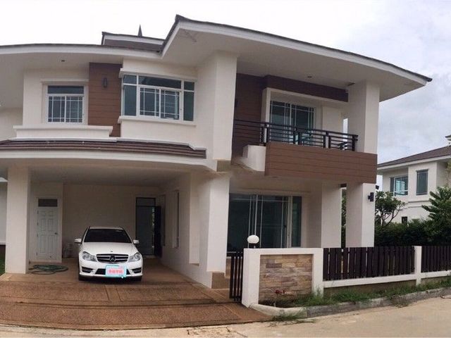 Wachanya Lakeview 2