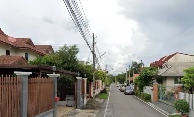 Lanna Home Village