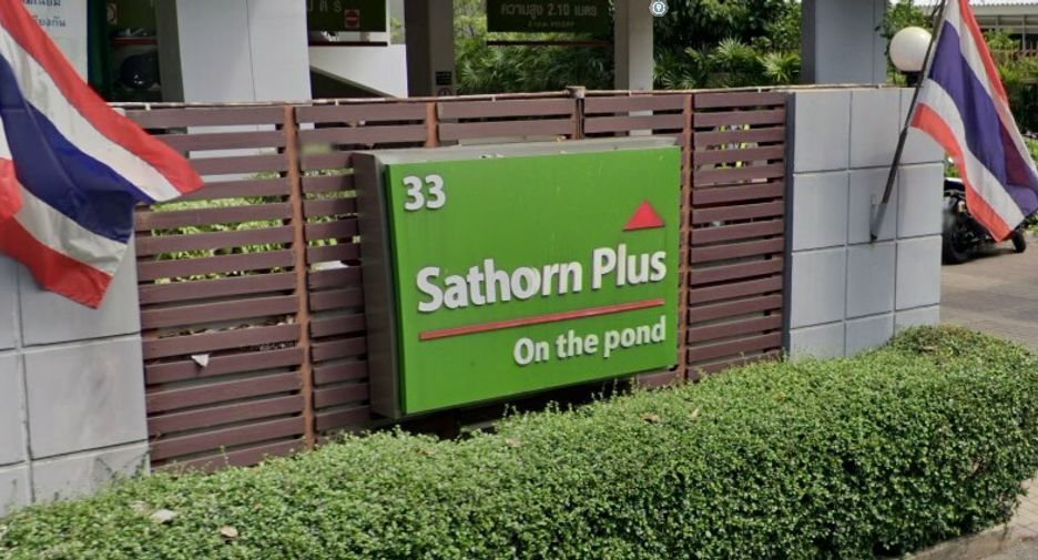 Sathorn Plus On The Pond